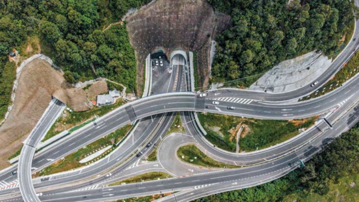 Tunel de oriente construido por Coninsa